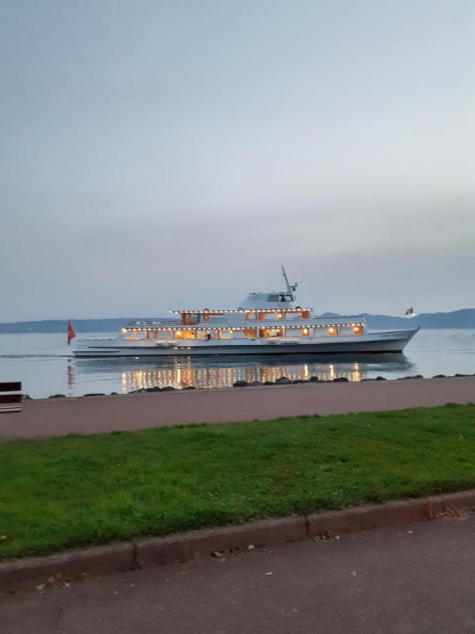 Au Coucher Du Lac Publier Buitenkant foto